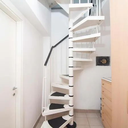 Appartement Trilocale A 50mt Dal Mare Di - M006