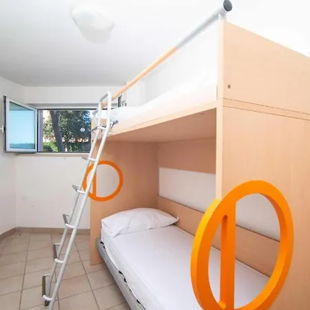 Trilocale A 50mt Dal Mare Di - M006 Marcelli