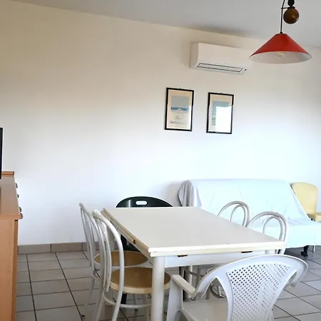 Trilocale A 50mt Dal Mare Di - M006