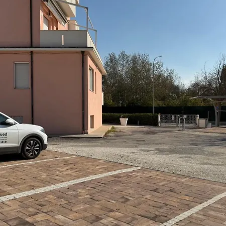 Trilocale A 50mt Dal Mare Di - M006